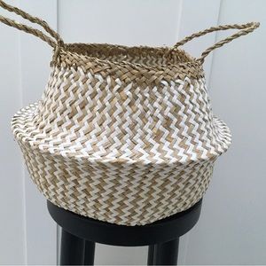 DUFMOD Seagrass Woven Belly Basket With Handles Tan and White